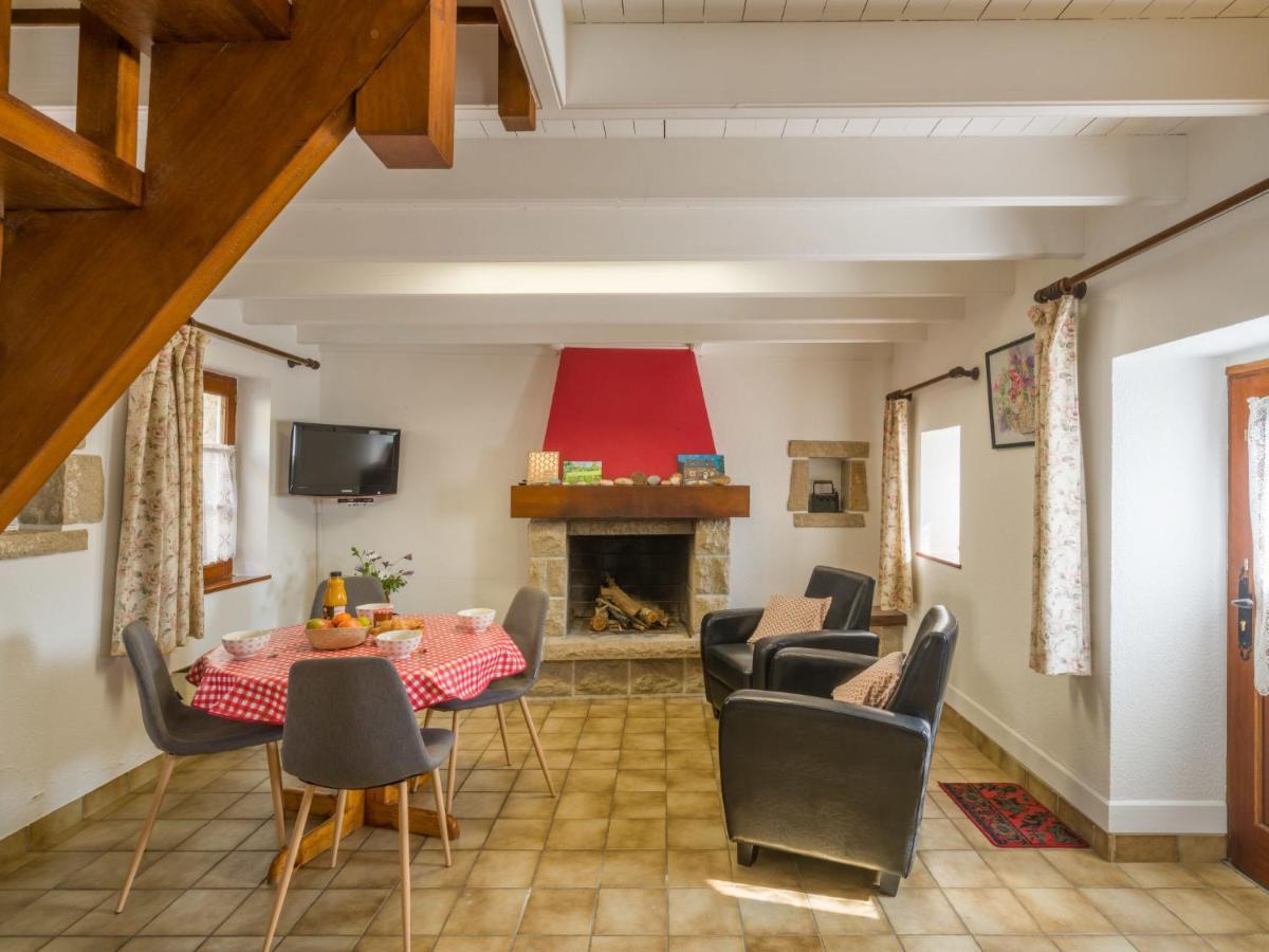 Holiday Home Chez Jeanne - CZN100 Crozon Extérieur photo